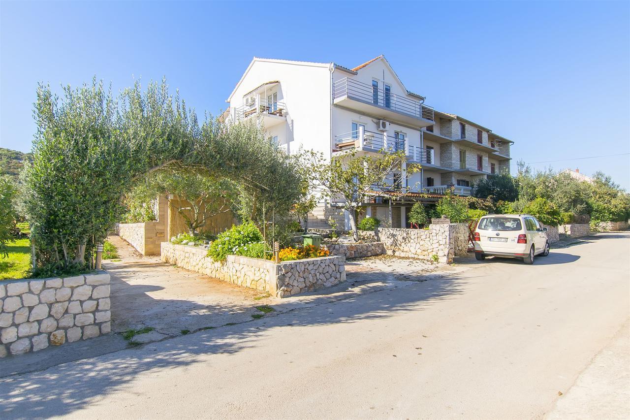 טקון Apartments Irena מראה חיצוני תמונה